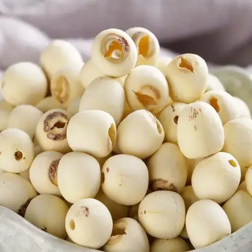 Fresh lotus seeds